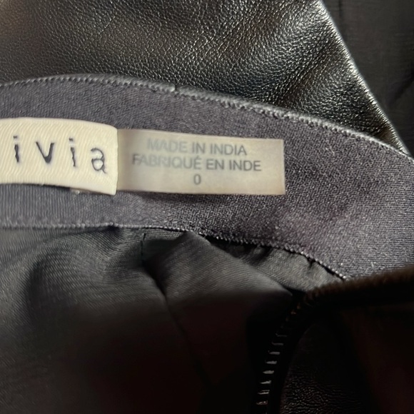 Alice + Olivia Leather Skirt Black "Jaya" Gold Chain Trim Accents Mini Skirt  0 - Picture 13 of 16